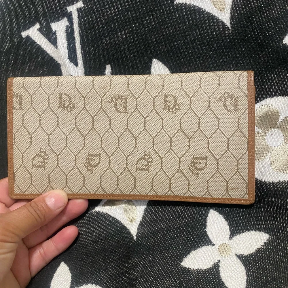 Dior long wallet